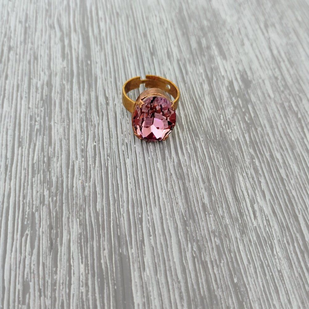 Sabika Oval Ring Swarovski Crystal Adjustable Statement Jewelry - Picture 3 of 3